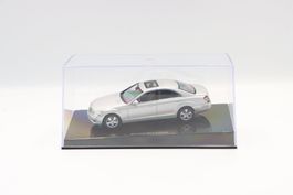 Mercedes S-Klasse 2005 1:43 AutoArt
