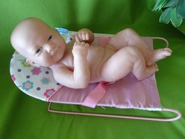 Puppe NEUGEBORENES 36cm lang, der Marke Berenguer©.