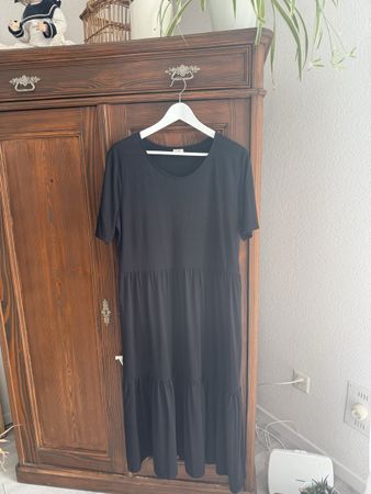 Schwarzes 3/4 Sommerkleid