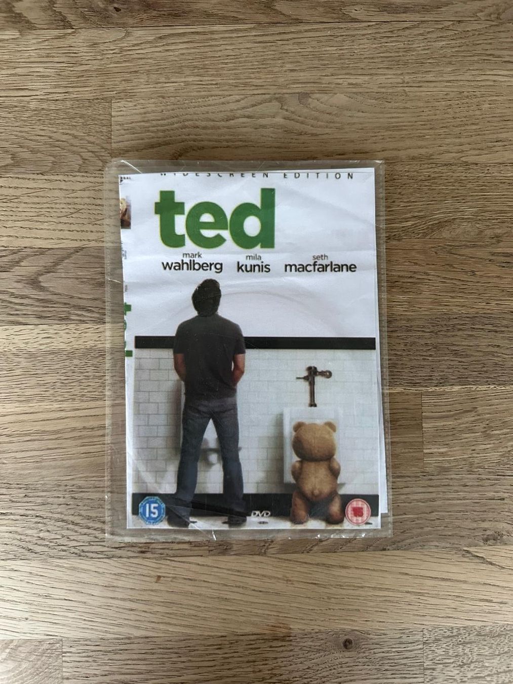 Tutti i DVDs: DVD's - Ted – Nuovo (secondo la descrizione) da Rorschach venduto da harry-the-great