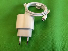 original Apple Netzteil 20W USB-C mit Kabel lightning