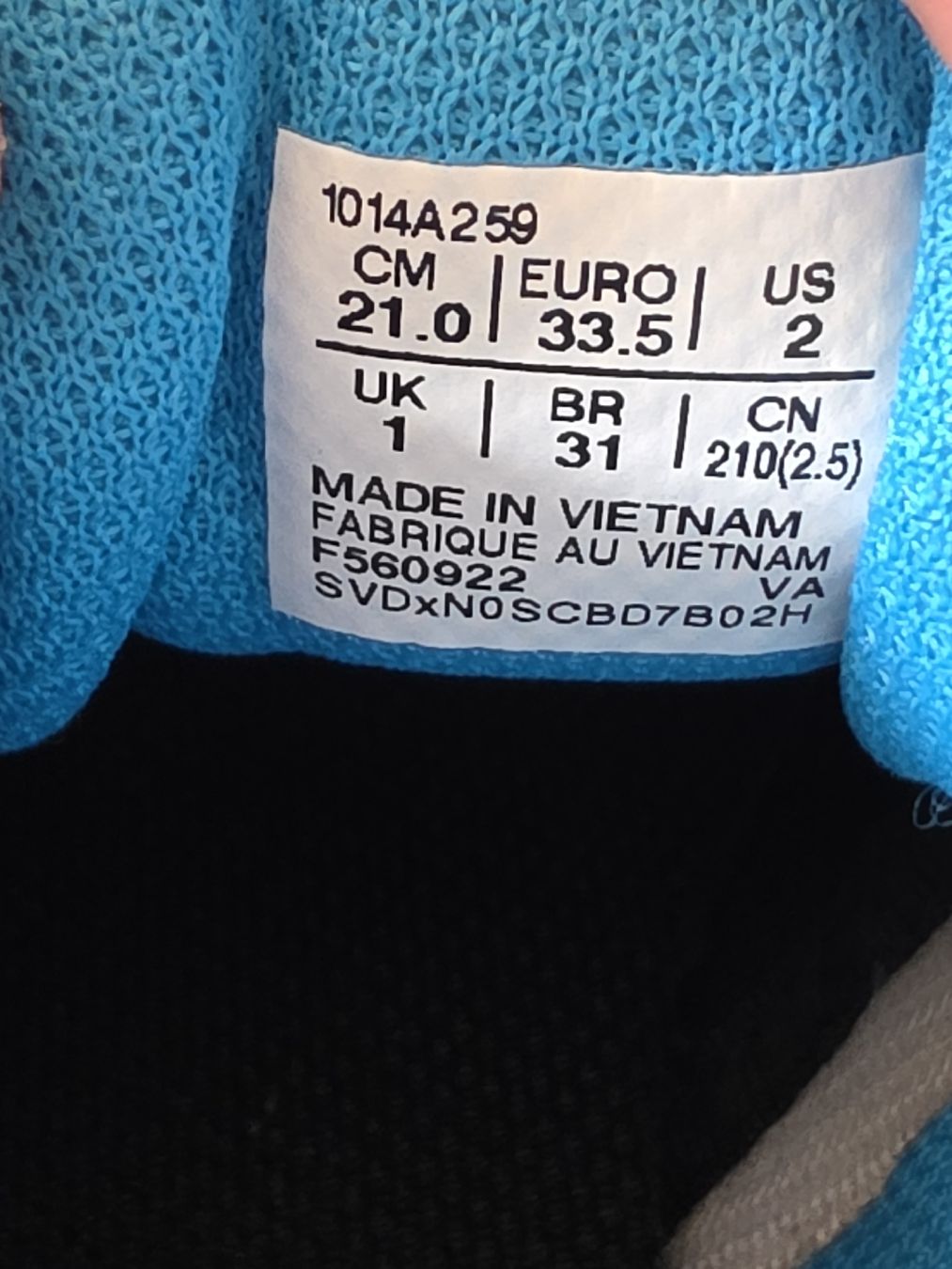 Asics Chaussures garçon: Asics NEU! Turnschuhe Gr.33.5 – Neuf (Voir description) à St. Peterzell par upcycling_ 3