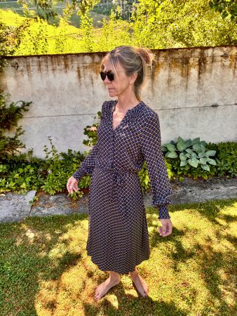Kleid von KING LOUIE, gemustert dunkelblau, XS neuwertig