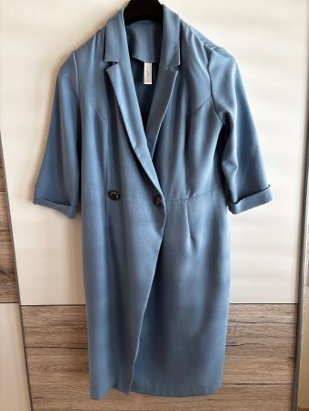 Schicker, hellblauer Sommer-Blazer als Kleid, Grösse 44