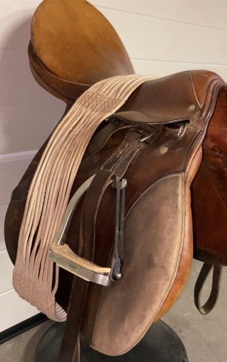 Selle & Accessori: Pferdesattel - Sattel Stübben mit Sicherheitssteigbügel – Usato da Kappel SO venduto da Jadoch