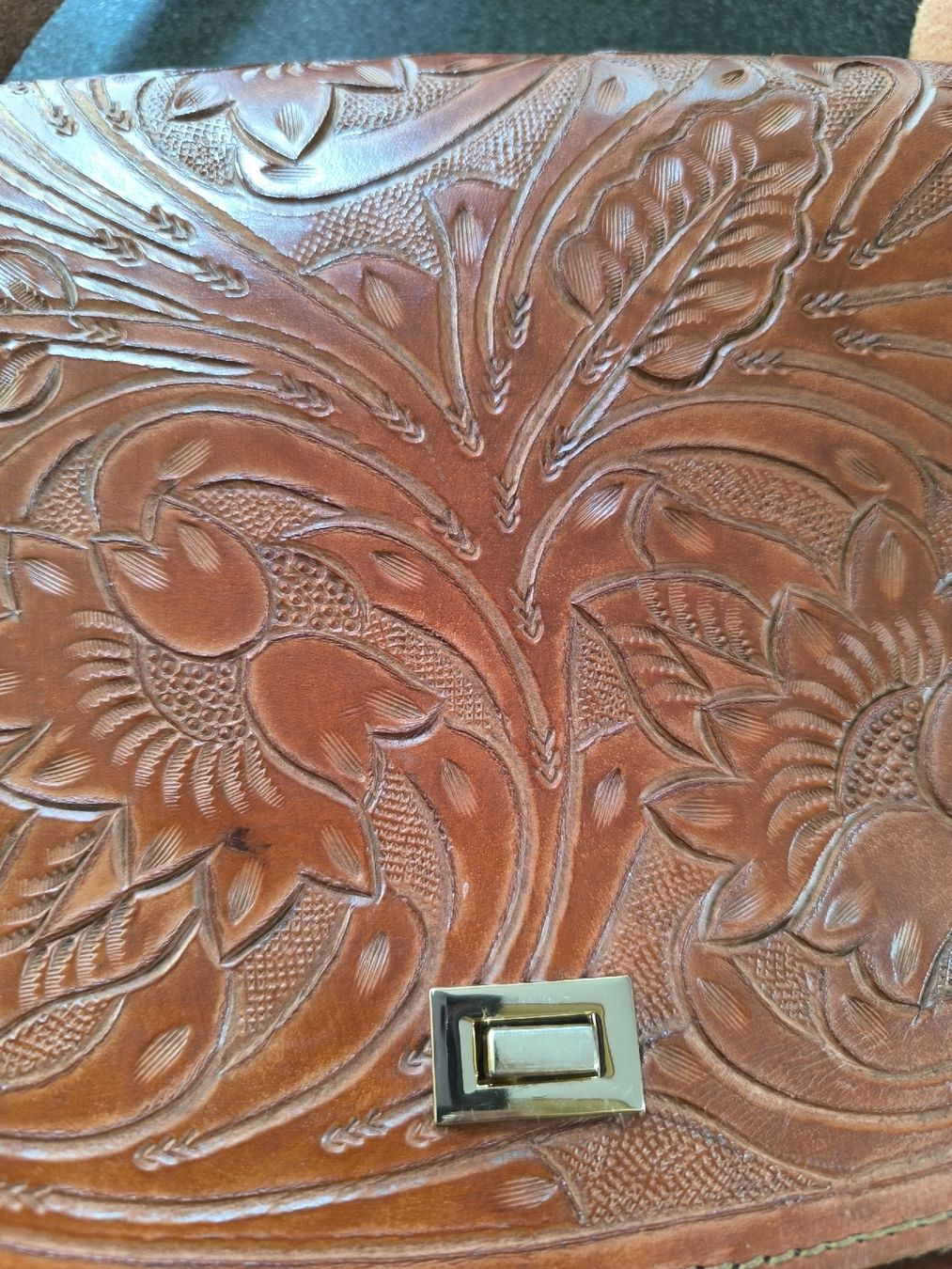 Borse da donna: Ledertasche mit Blumenprägung,Leder – Usato da Schaffhausen venduto da gab_v5qf
