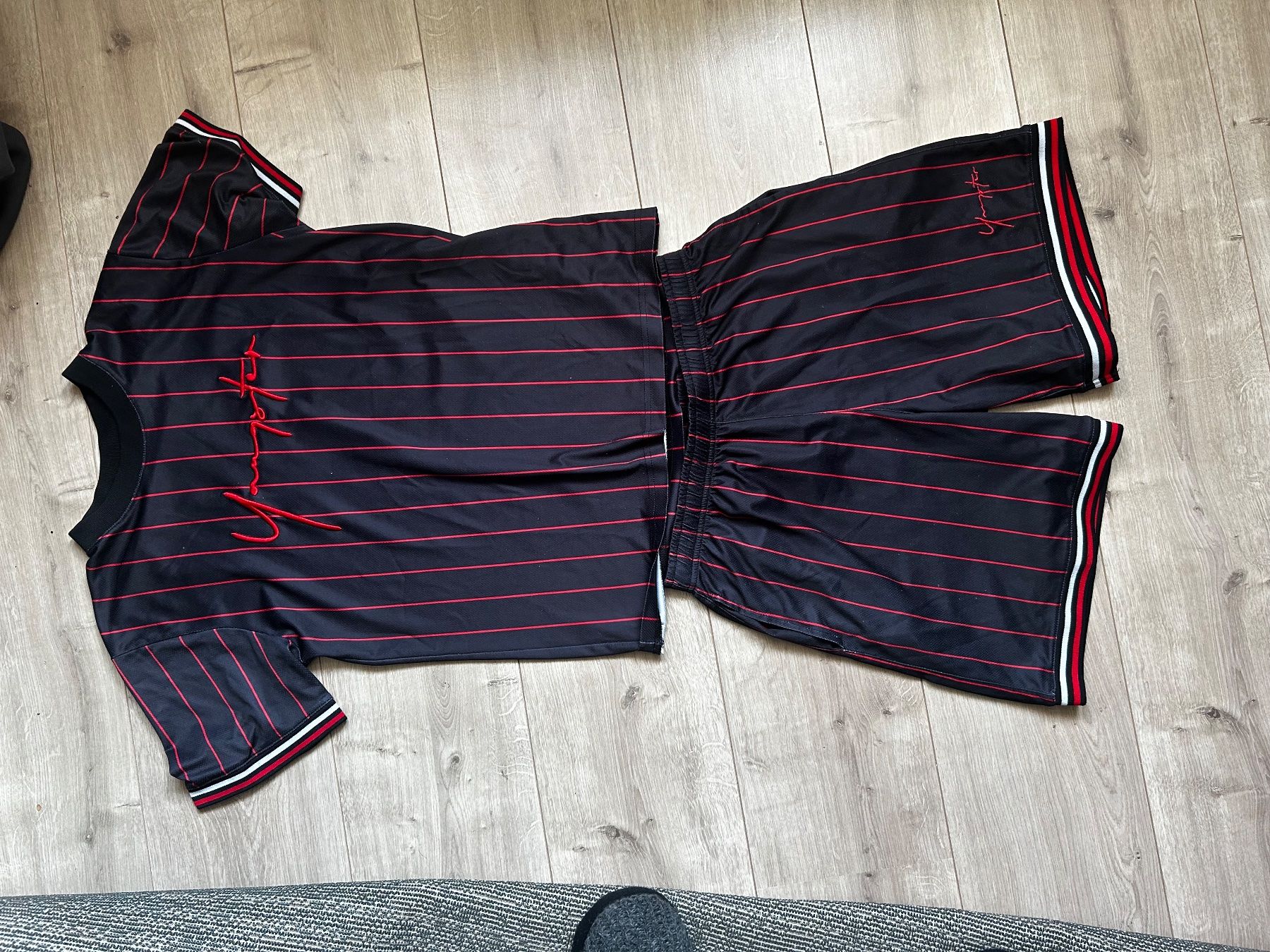 Camicie, T-shirt & Polo: Ensemble Yangster 14 ans – Usato da Neuchâtel venduto da Nowalter