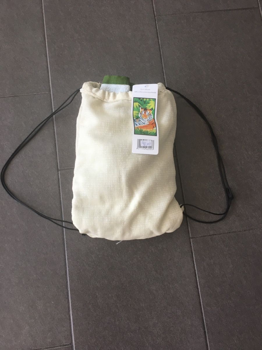 Teli da bagno: Tiger Strandtuch mit Rucksack, Neu – Nuovo (secondo la descrizione) da Biel/Bienne venduto da Bolagol9