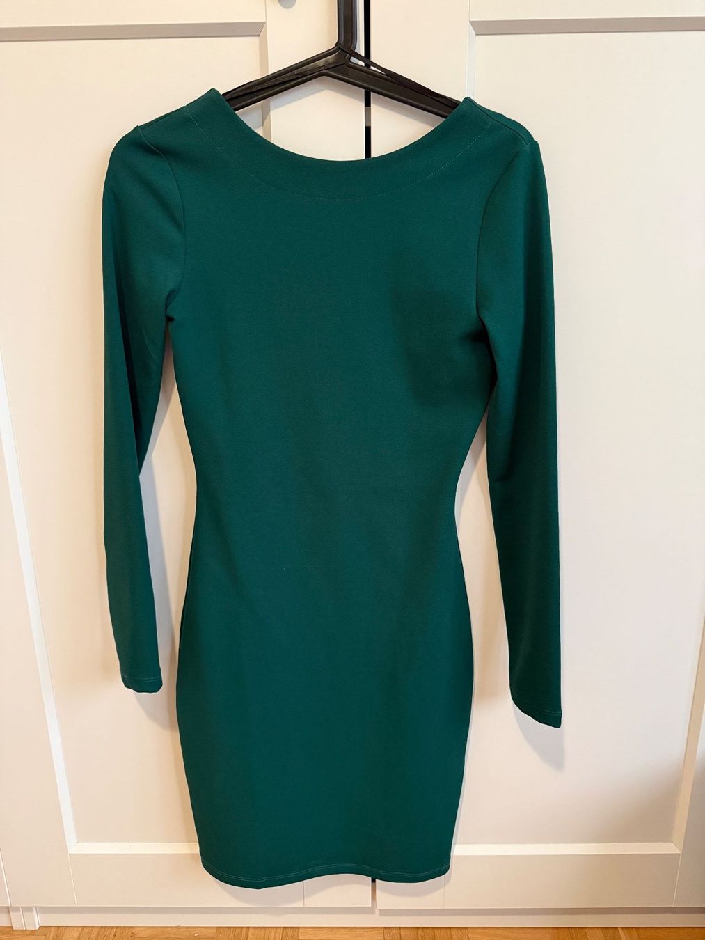 H&M Vestiti: Rückenfreies Kleid – Usato da Rapperswil SG venduto da jos_6xrd