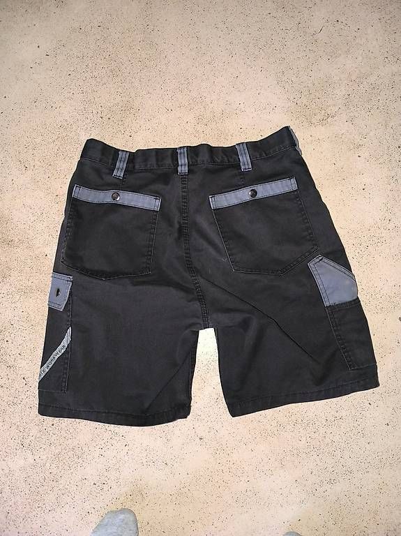 Pantaloni: Orix® Arbeitsshorts Gr. 40 – Usato da Wädenswil venduto da Cpaco 1