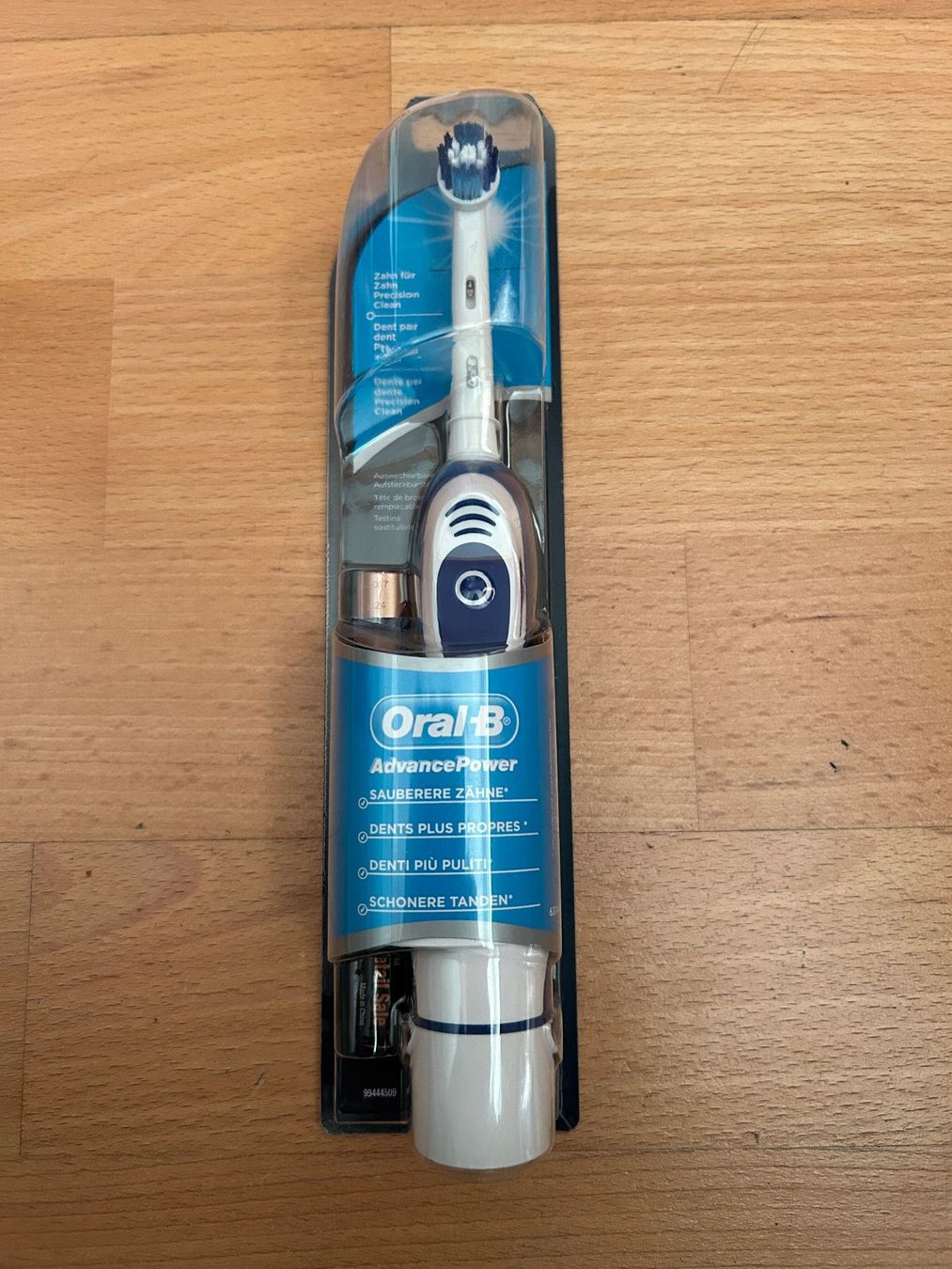 Oral B Cura dei denti: Oral-B Zahnbürste – Nuovo e nell'imballaggio originale da Mürren venduto da Alex03