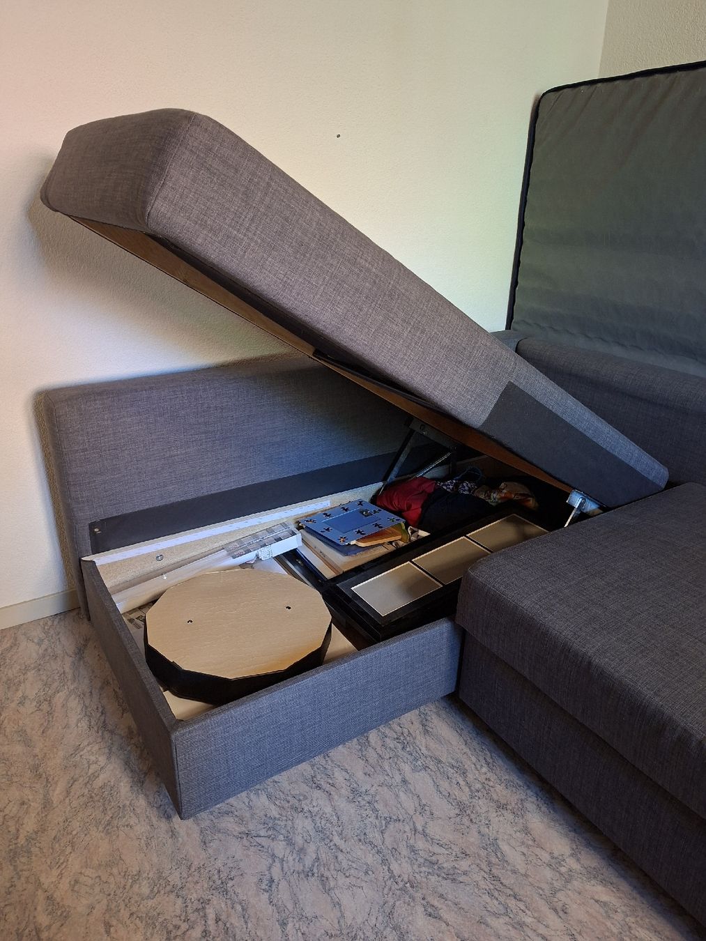 Ikea Sofas: Bettsofa – D'occasion à Kallnach par car_v57g 2