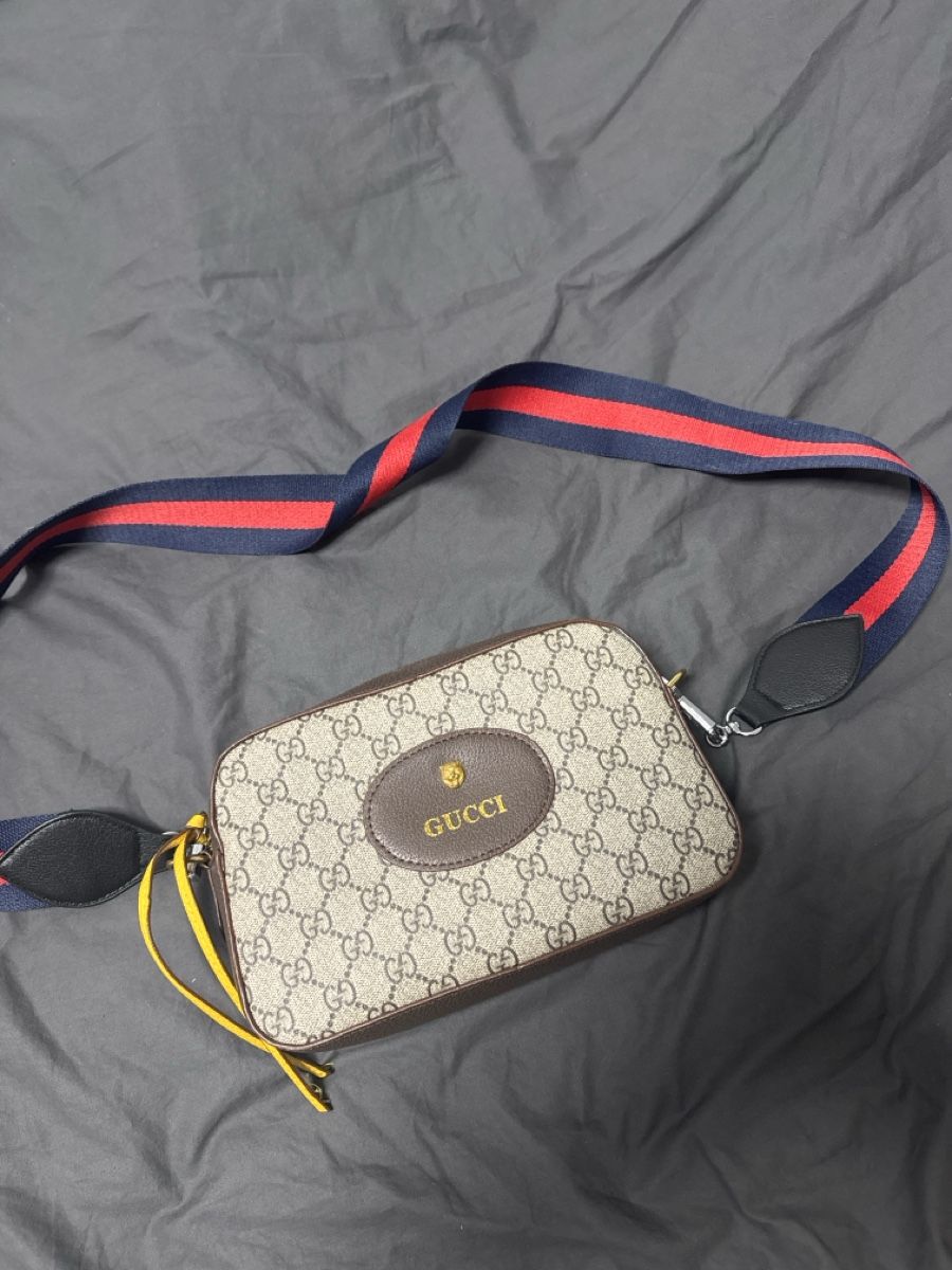 Gucci Sonstige Kleidung & Accessoires: sacoche gucci - Réplique  – Neu (gemäss Beschreibung) aus Fribourg von bar_q2pw