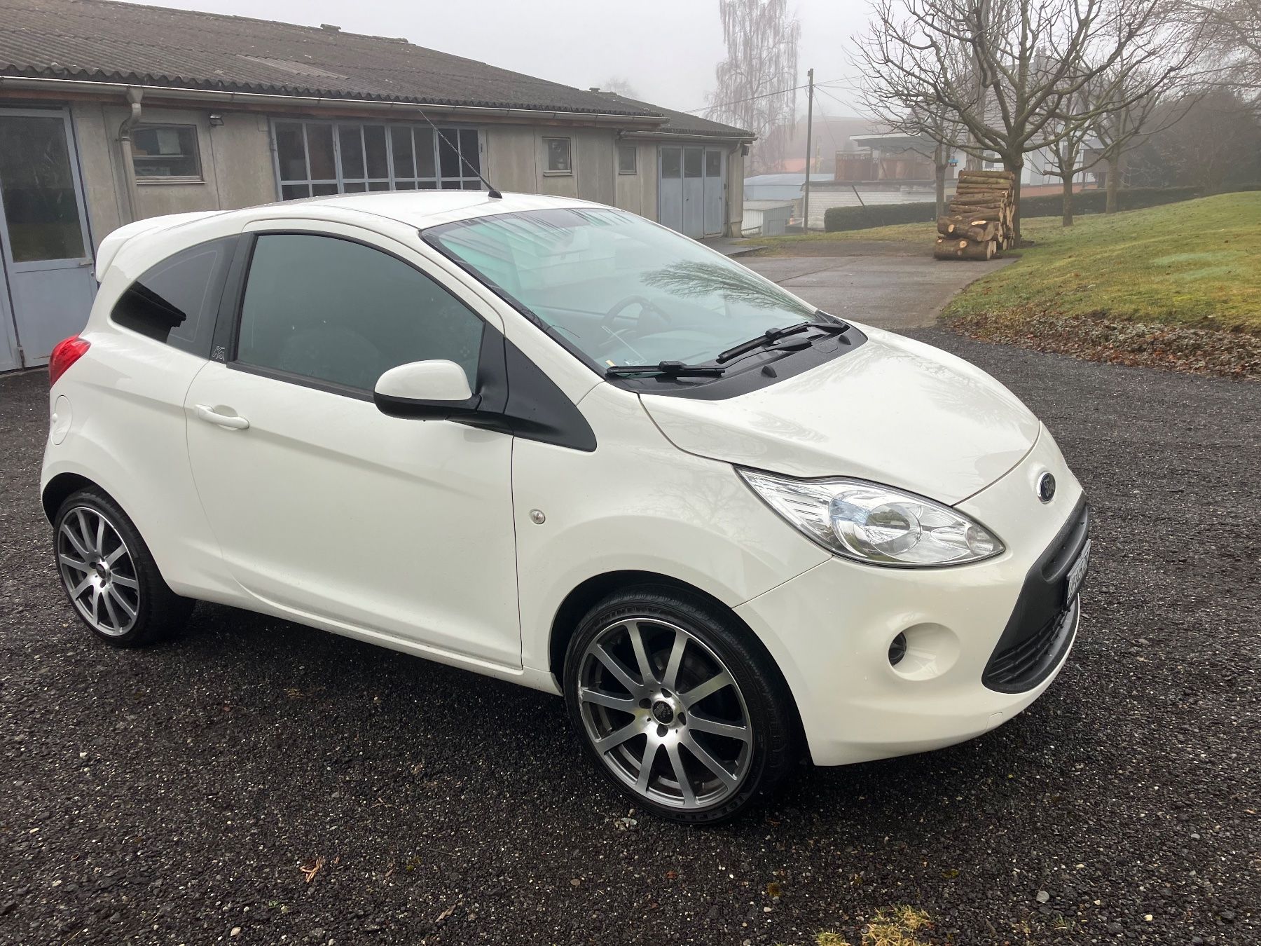 Ford Automobili: Ford Ka 1.25 – Usato da Buchs LU venduto da Rnp