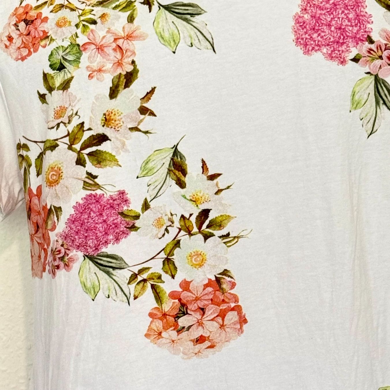 C&A T-shirt: T-shirt crop floral Clockhouse "Simplicity" – Usato da Thônex venduto da Suisse.Shopping 3