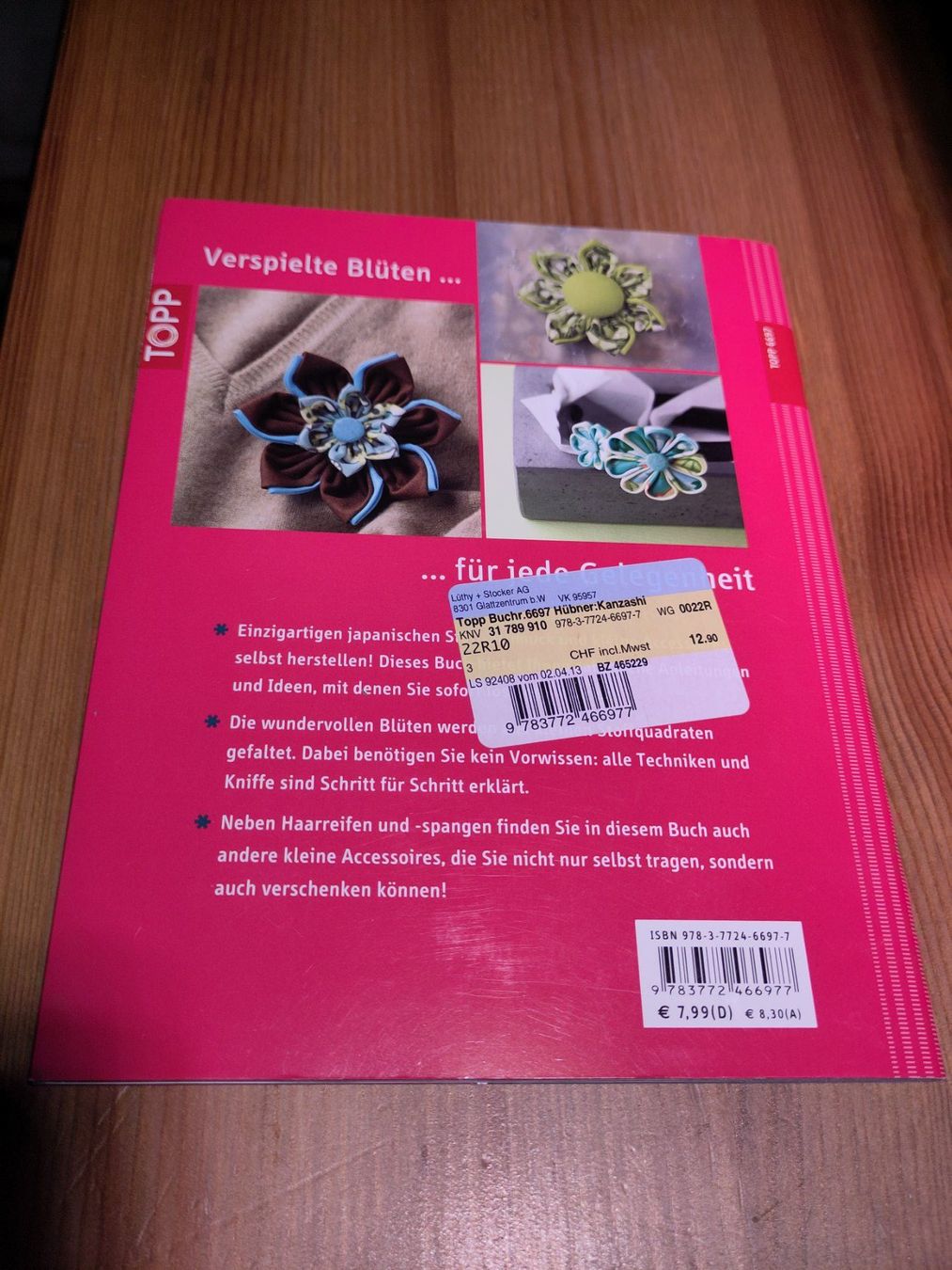 Bücher: Handarbeitsbuch Kanzashi – Gebraucht aus Bülach von Tiefschlaflos 1