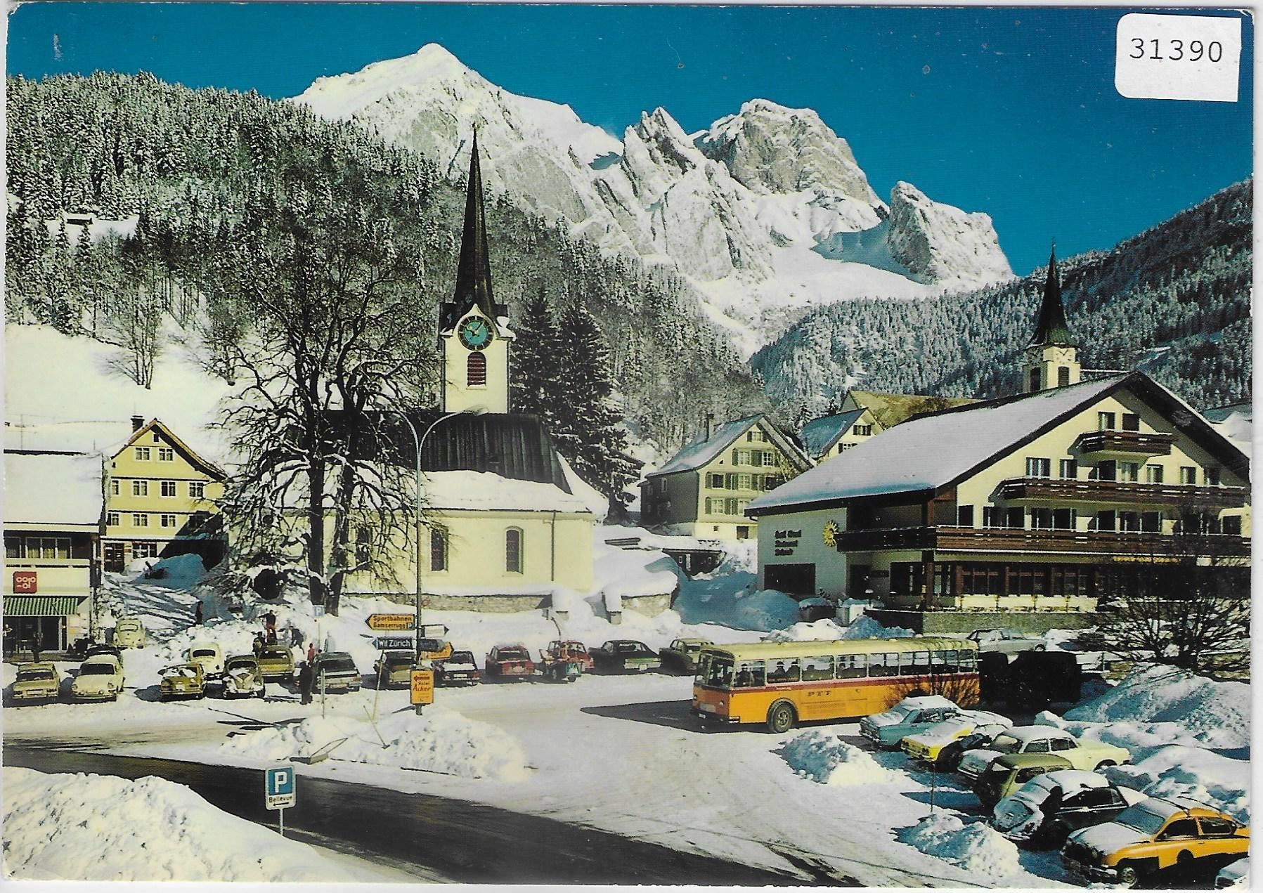 Cartoline postali: Wildhaus - Postplatz mit Postauto – Usato da Ettingen venduto da Kartenplanet