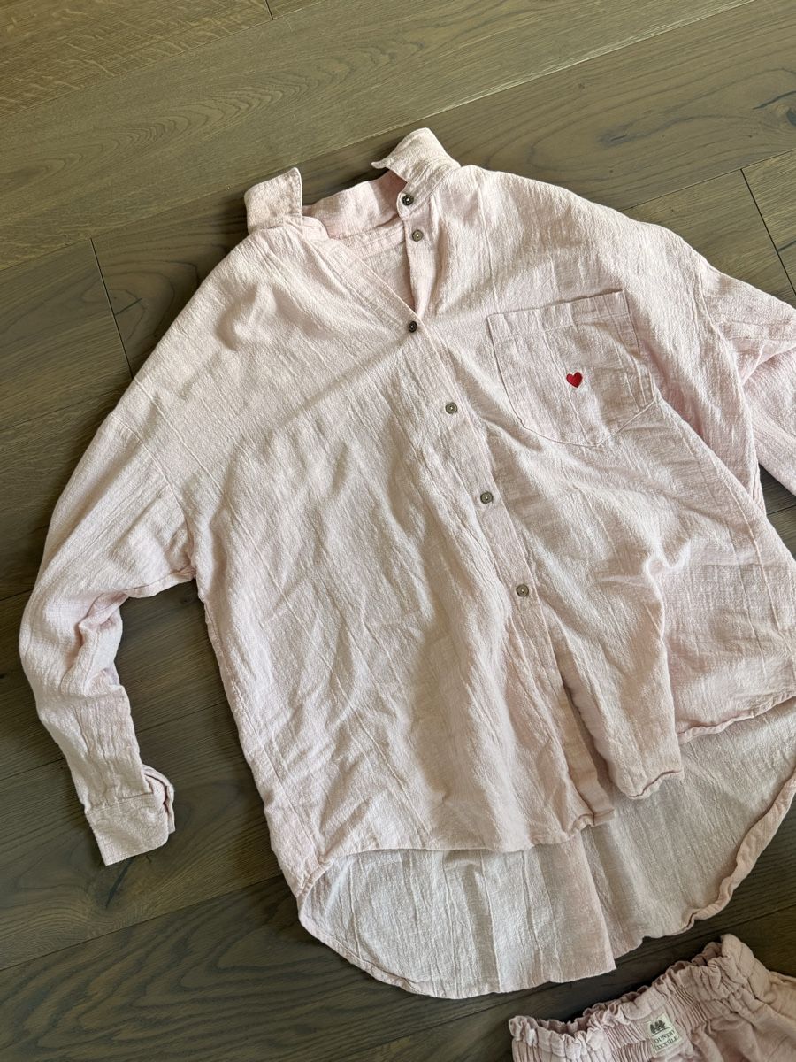 Lotti di vestiti: Shirt and shorts set – Usato da Zürich venduto da Bellinka23 4