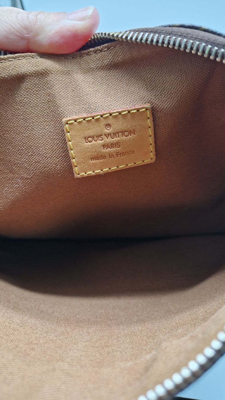 Louis Vuitton Sacs: Louis Vuitton Borsa a tracolla – D'occasion à Corteglia par ila_kz6b 7