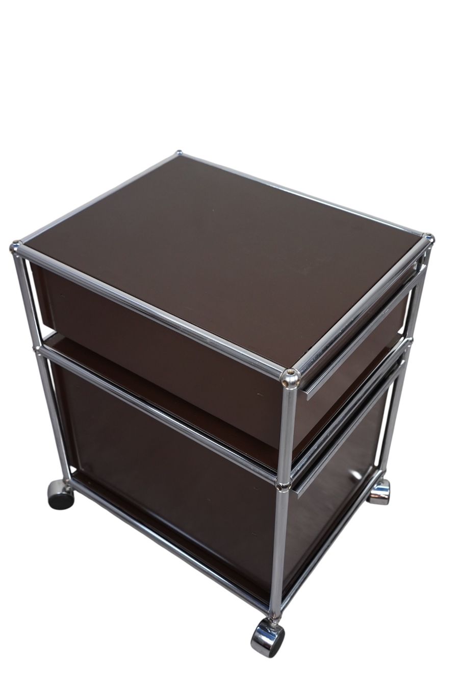USM Korpus: Corps de bureau d’appoint sur roulette USM – Gebraucht aus Bulle von ABELiAM 6