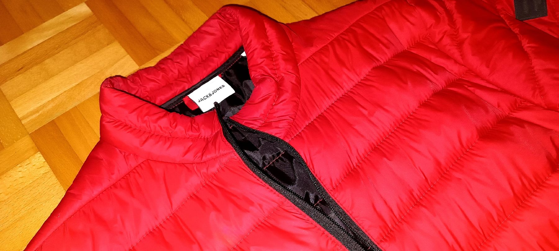 Jack & Jones Giacche: Jack&Jones Jacke Herbst grosse S rot – Usato da Rümikon AG venduto da kar_8vy5 3