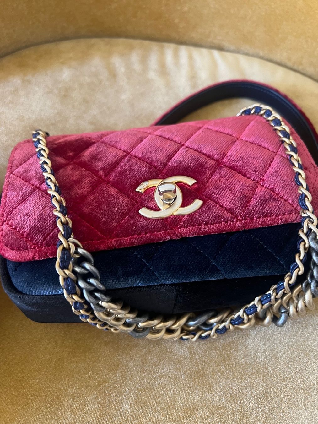 Chanel Taschen: Sac Chanel en velours tricolor – Gebraucht aus Lutry von roxypoxy 5