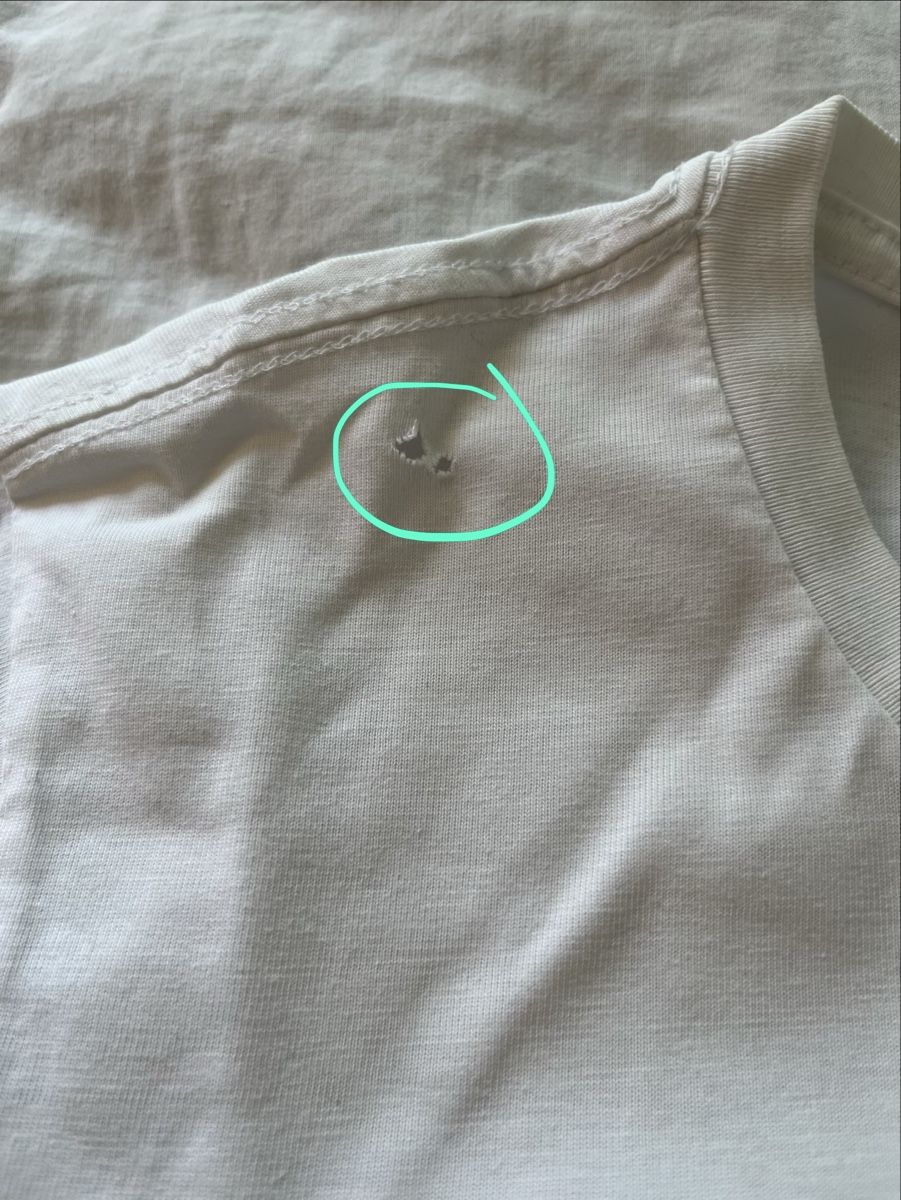 Levi's T-shirt: Levi's T-Shirt, Weiss, Grösse S – Usato da Zürich venduto da Richard_En_Passant 3