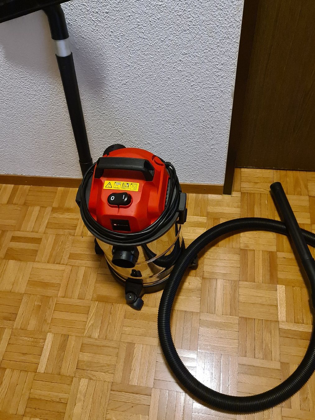 Einhell Staubsauger & Zubehör: Einhell Nass-Trockensauger TC-VC 1820 S – Neu (gemäss Beschreibung) aus Thun von erh_fs86 8