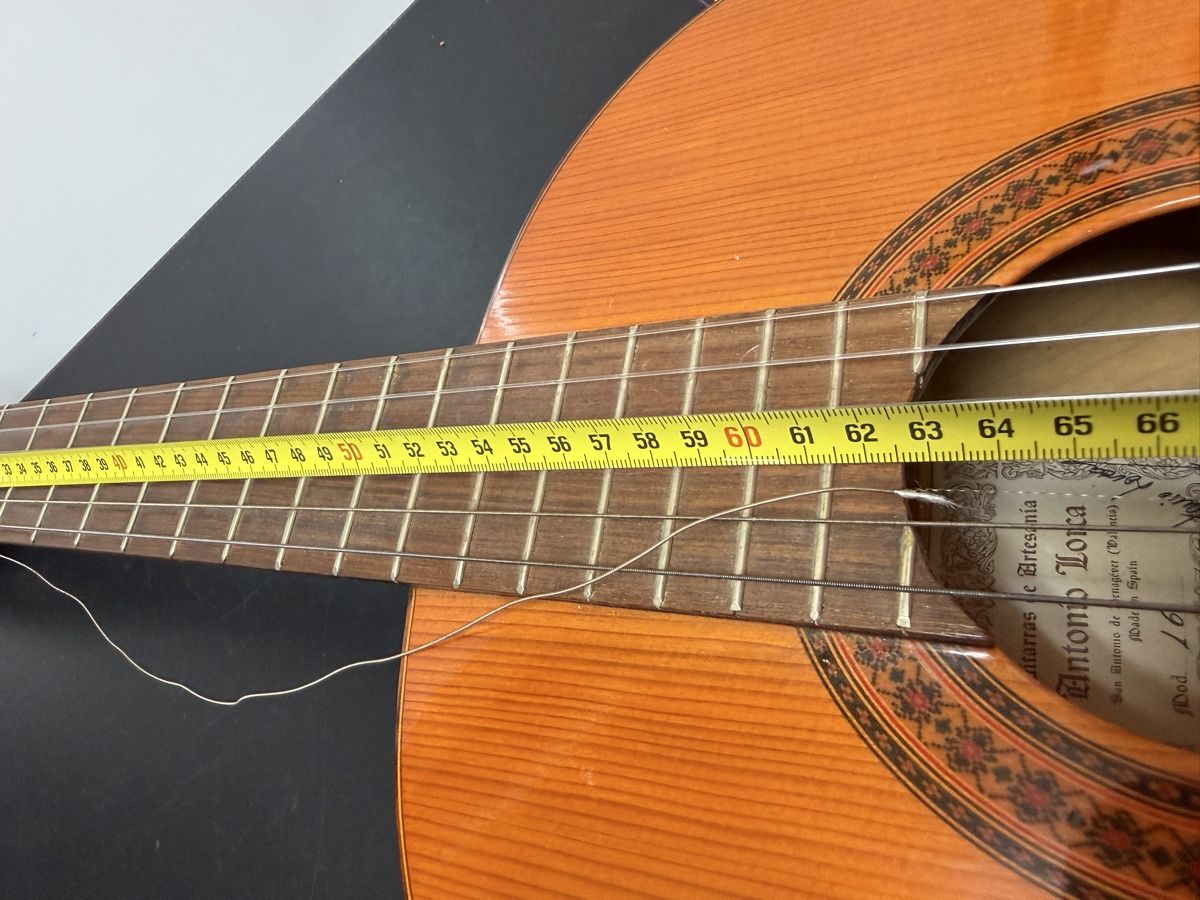 Instruments de musique: Original Klassische Antonio Lorca Gitarre mit Autogramm – Défectueux à schaffhausen par VintAntik_1980 8