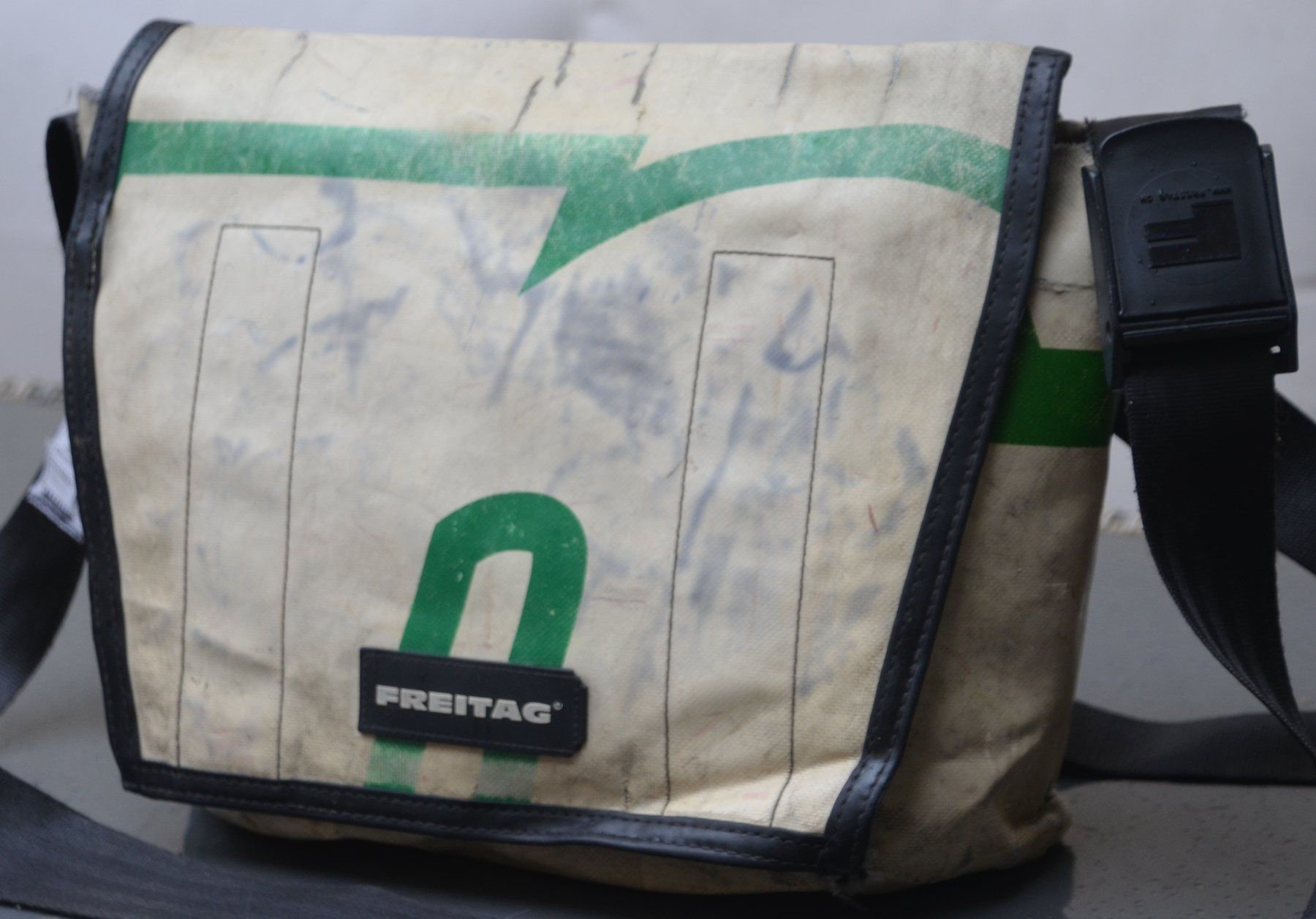 Freitag Borse: Tasche / Sac Freitag – Usato da Collonges venduto da Auganien 2