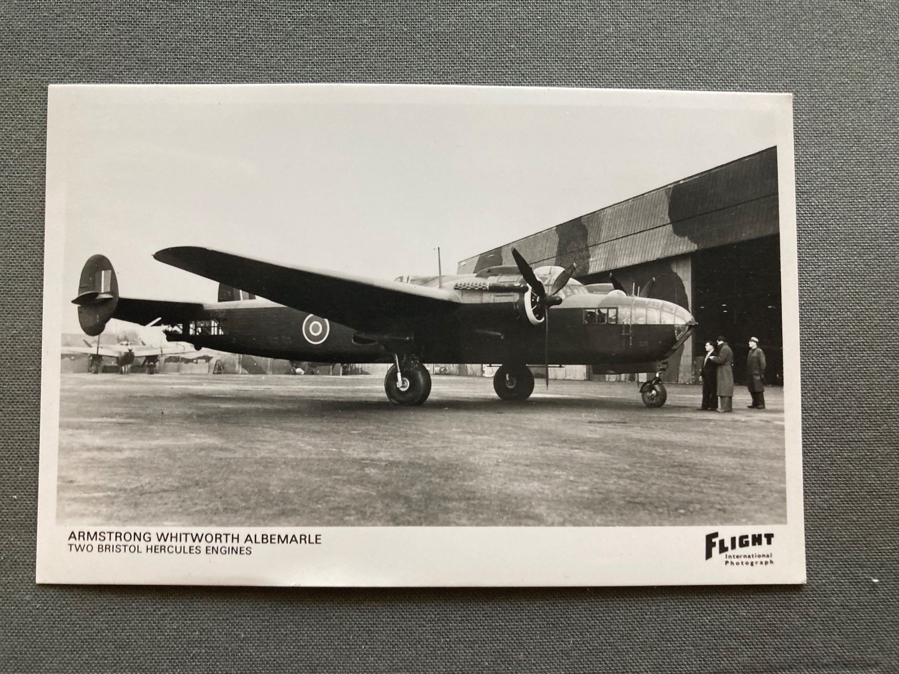 Ansichtskarten: Seltene Ansichtskarte: Armstrong Whitworth Albemarle Bomb... – Gebraucht aus Zürich von mik_h9ty