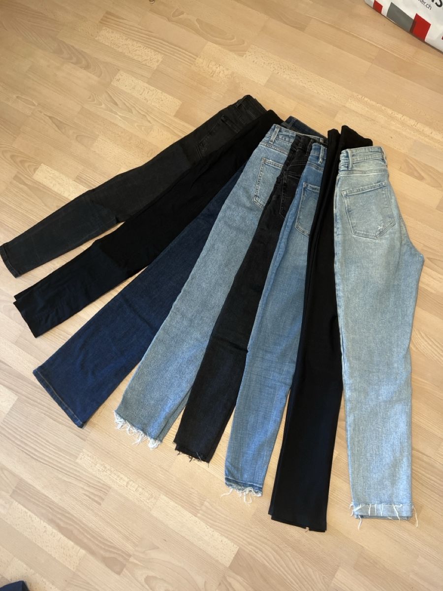 Kleiderpakete: Damen Hosen 34 – Gebraucht aus Winterthur von Dasomesi