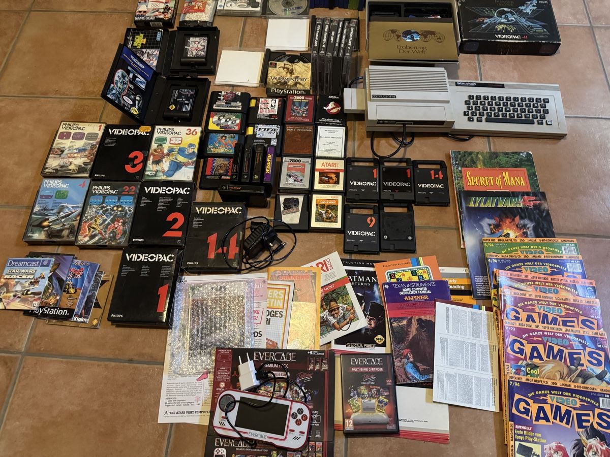 Sega Consoles: Retro Game Bundle Sega Atari Sony Mix – D'occasion à Tafers par GameCollector90 2