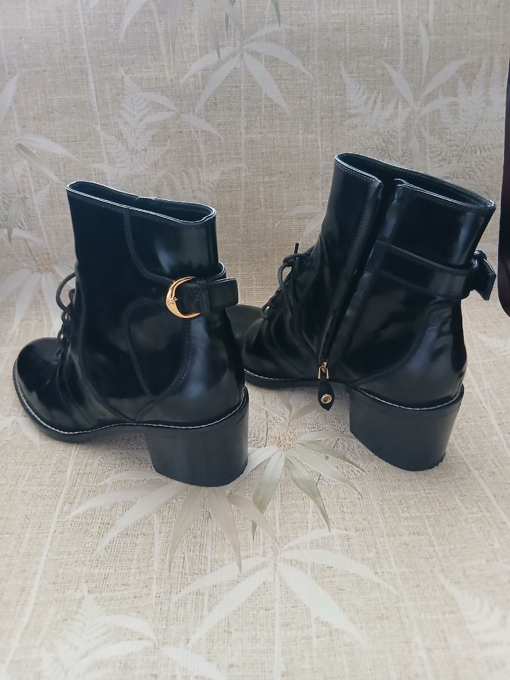 Louis Vuitton Scarpe da donna: Louis Vuitton Republic Ankle Boot – Usato da Zürich venduto da tg4_y65n