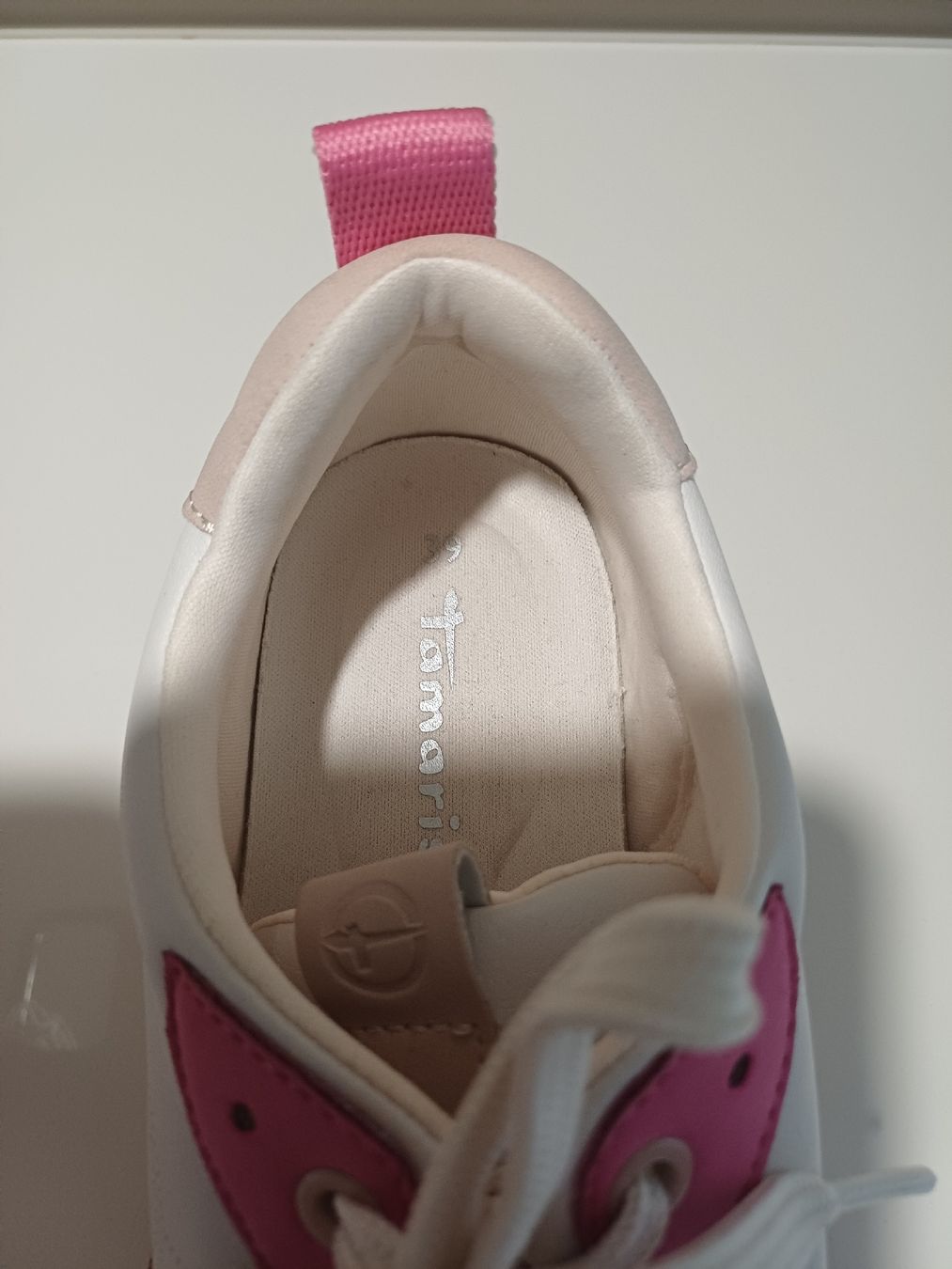 Tamaris Scarpe da donna: neue tamaris sneaker  – Nuovo (secondo la descrizione) da Goldach venduto da Requiliz 2