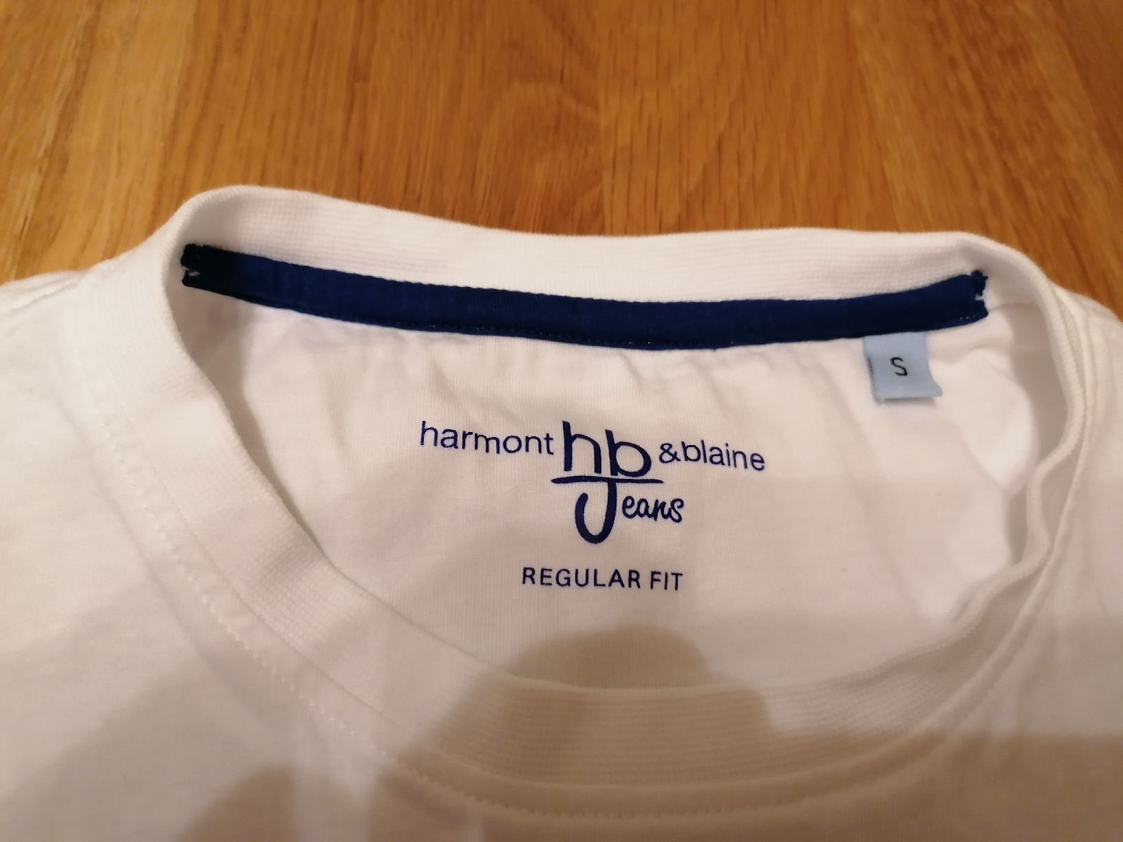 T-shirts: T'Shirt Harmont&Blaine – D'occasion à Adliswil par Romanista1927 3