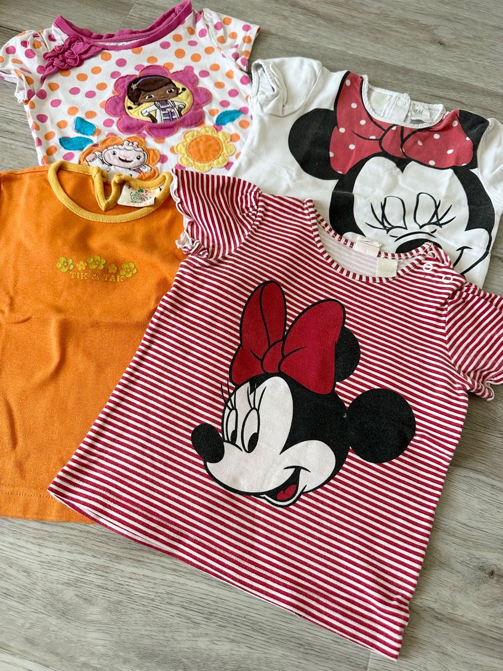 Blusen, T-Shirts & Tops: 🩷 Gr 86 T-Shirt Set mit 4 Stück – Gebraucht aus Rickenbach b. Wil von sunneschii_ 1