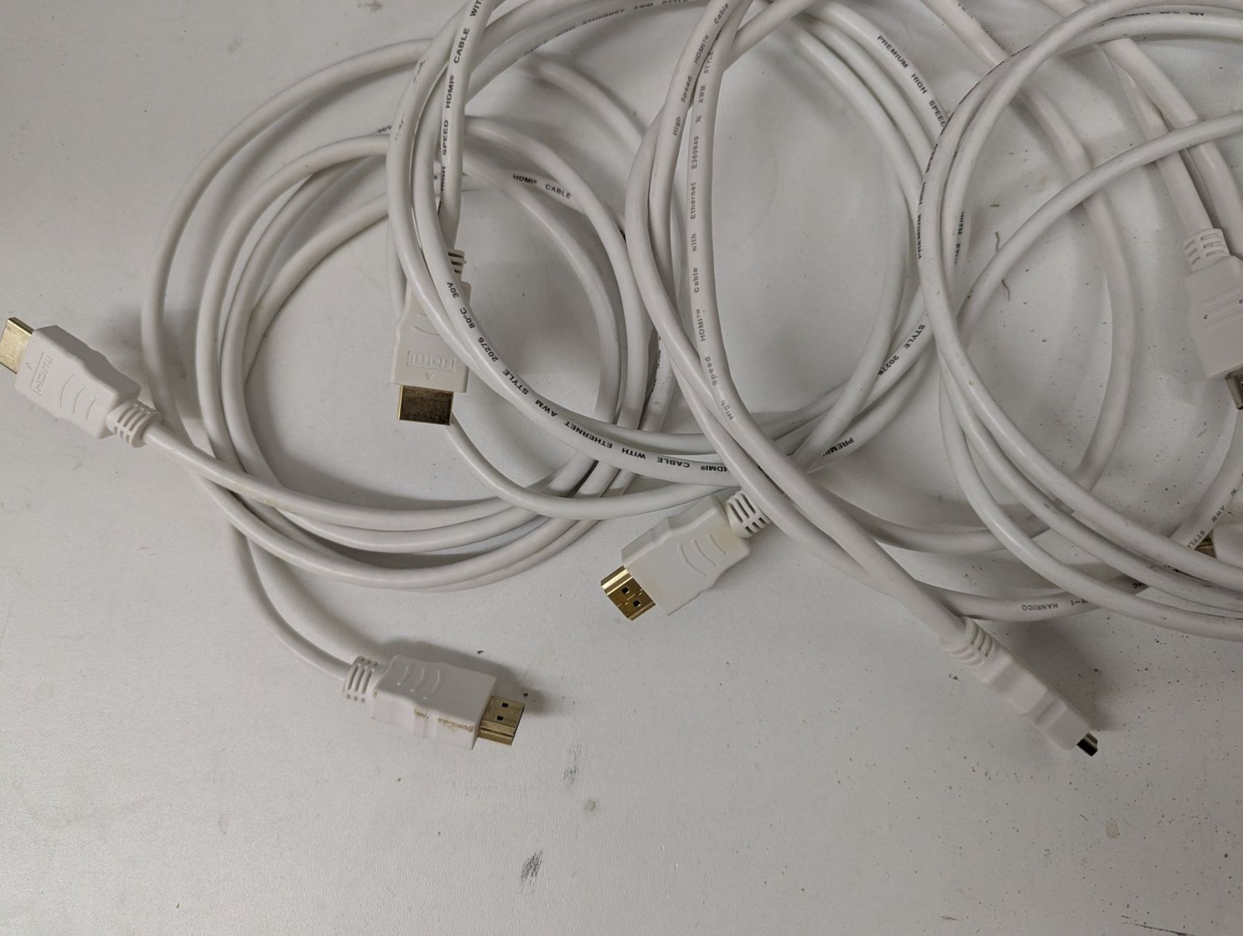 Kabel: HDMI Kabel 5 Stk – Gebraucht aus Luzern von Cado12 2
