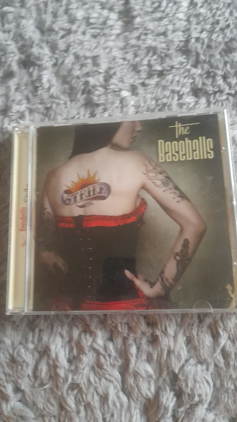 CD: THE BASEBALLS    STRIKE    CD – Usato da Wetzikon ZH venduto da Ramones01