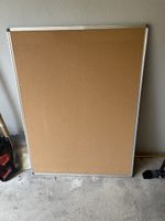 Pinwand Kork mit Aluminiumrahmen guter Zustand