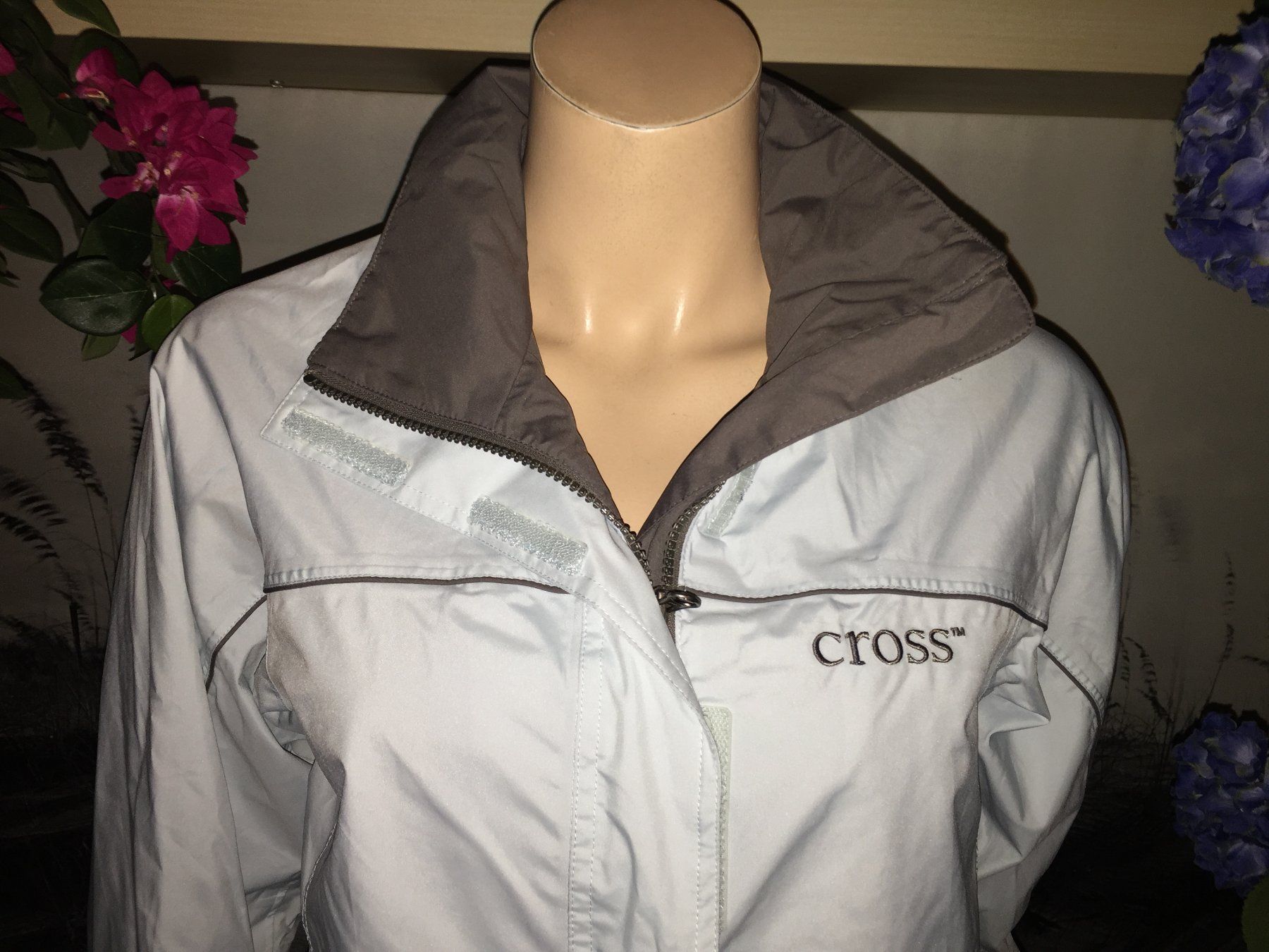 Giacche: Veste / Jacke CROSS    Taille / Grosse 38 – Usato da Cossonay-ville venduto da Super-Price-Quality 1