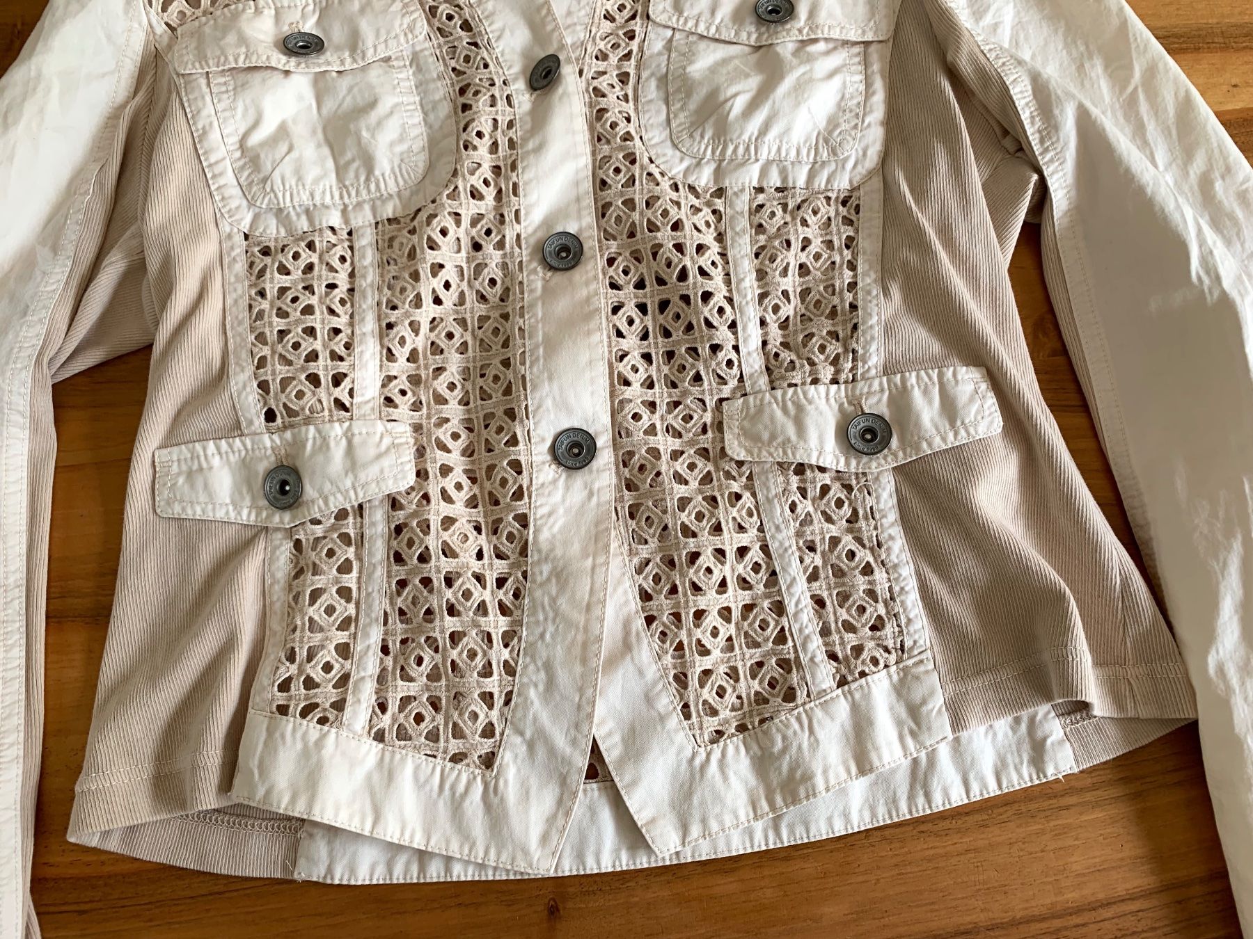 Taifun Giacche: TAIFUN super Sommerjacke beige Gr. 40 – Usato da Meiringen venduto da Jackwashere 1