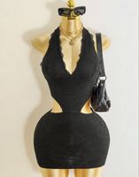Robe noire courte dentelle découpée taille XL 
