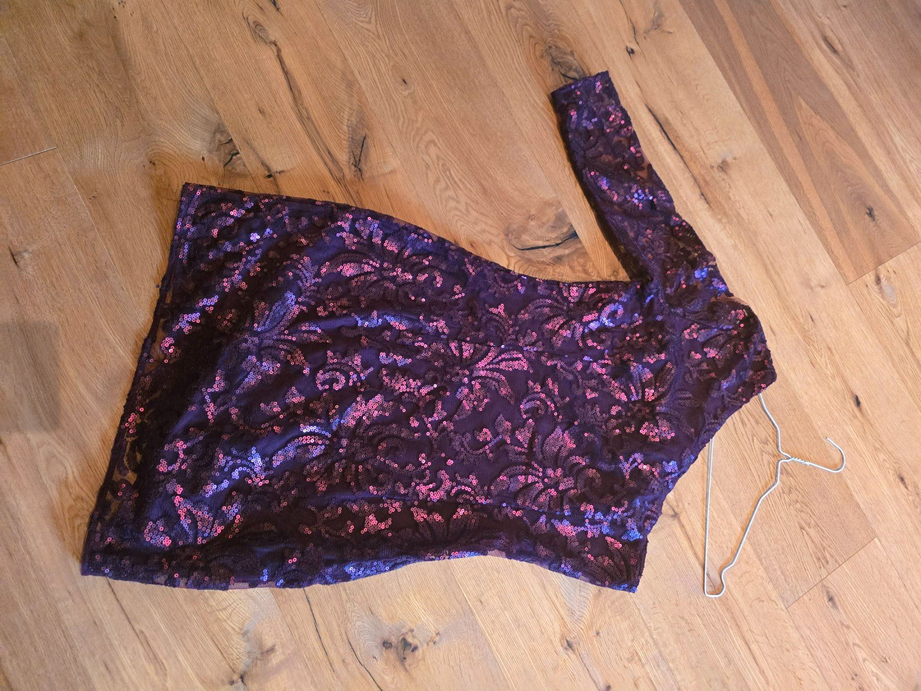 Robes: Pailleten Kleid – D'occasion à Mägenwil par Carlo55