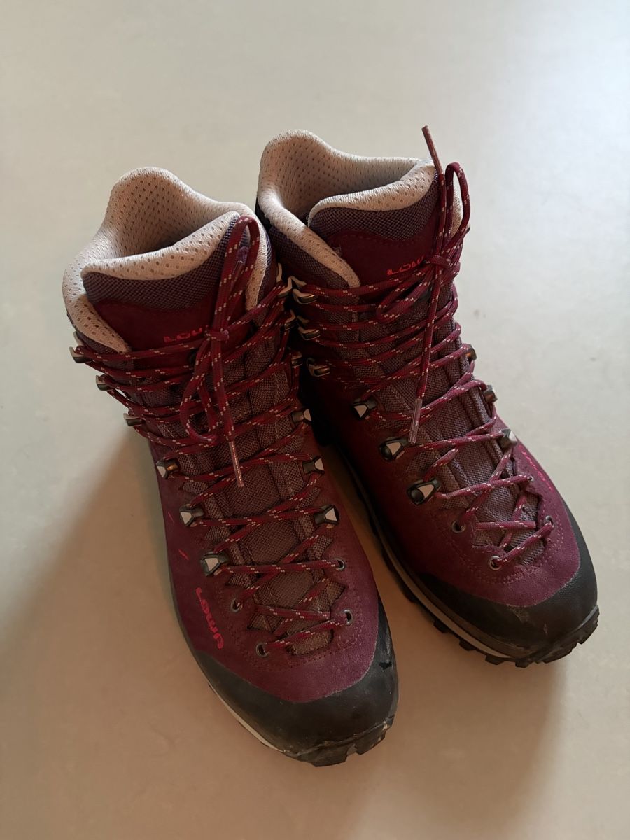 Lowa Scarpe da donna: Lowa Wanderschuhe Goretex Grössw 40 – Usato da Derendingen venduto da flavi-ri 1