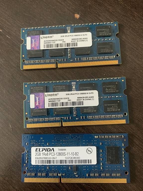 Memoria / RAM: RAM DDR3 2GB – Usato da Cossonay-Ville venduto da BRick73