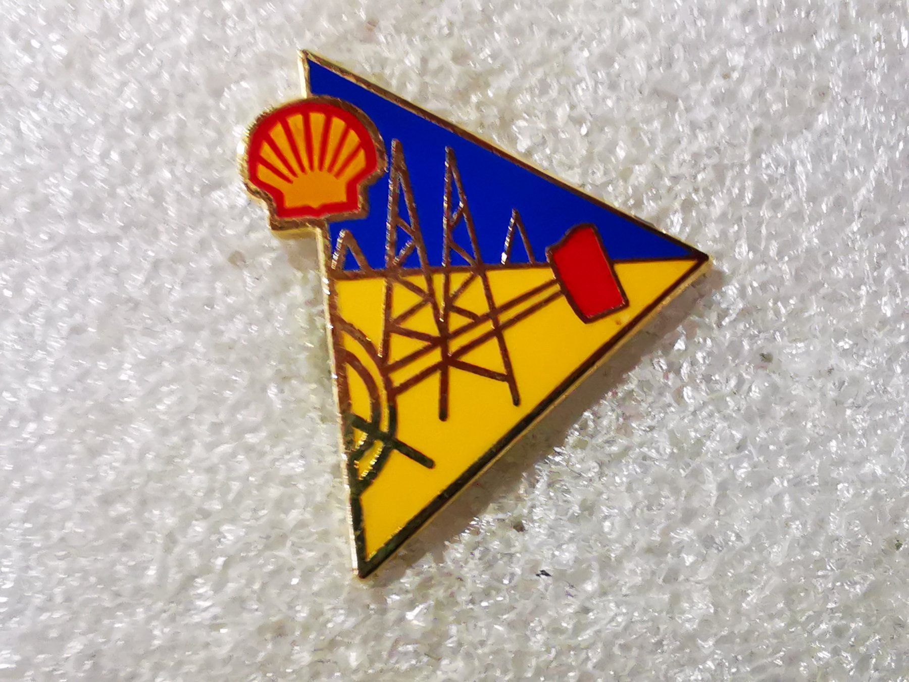 Placchette & Badge: Ansteckpin 88: Shell – Usato da Oppligen venduto da Pin-Fall-Shop