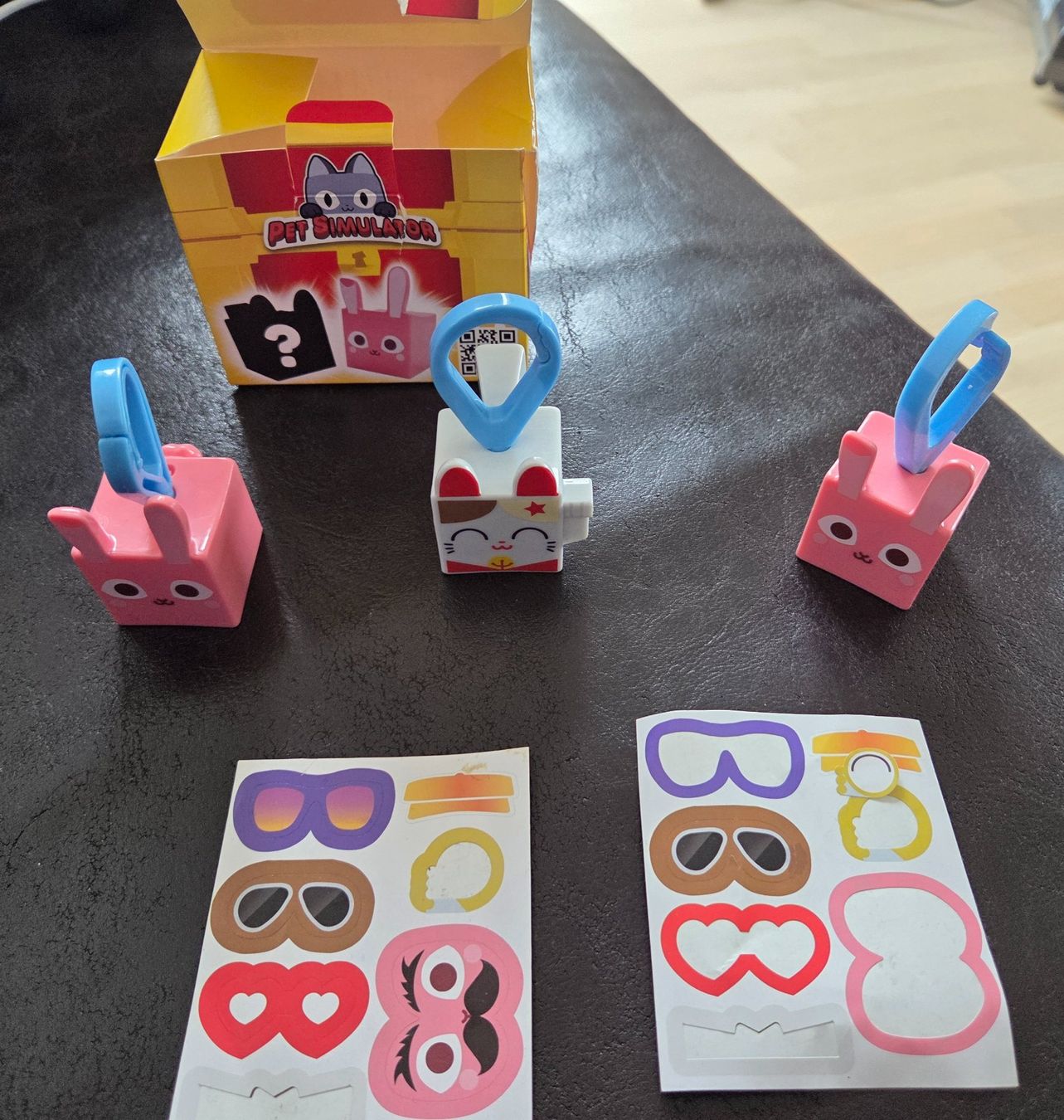 Mc Donald's Figuren: Pet Simulator Figuren mit Stickern (Mc Donalds) – Gebraucht aus Wetzikon ZH von Macelroy