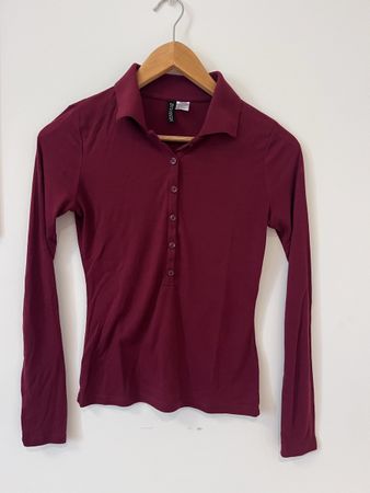 Polo bordeaux H&M Divided, taille S – Parfait pour l'automne