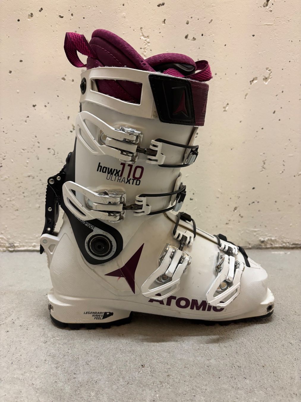 Atomic Scarpe da donna: Atomic Hawk 110 UltraXTD Skitourenschuh 24.5 – Usato da Chur venduto da eli_9xkz